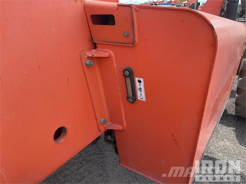 SkyTrak 10054 Telescopic handlers