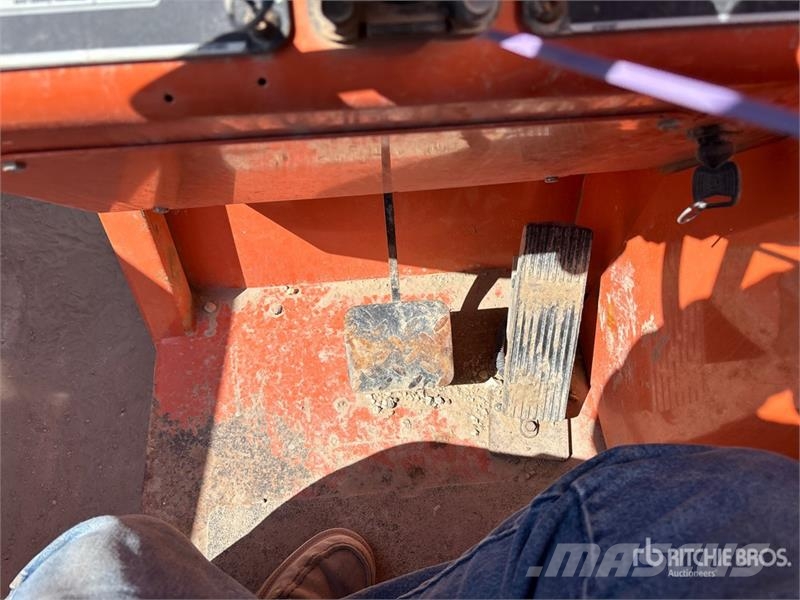 SkyTrak 10054 Telescopic handlers