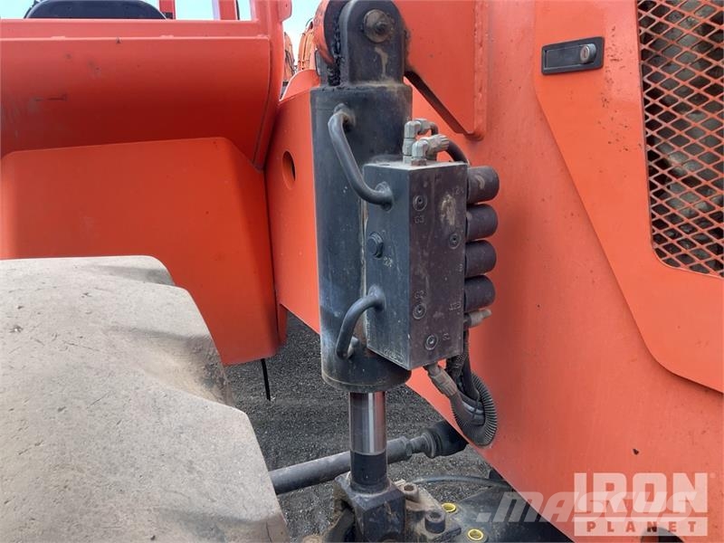 SkyTrak 10054 Telescopic handlers