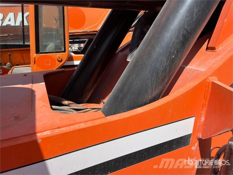 SkyTrak 10054 Telescopic handlers