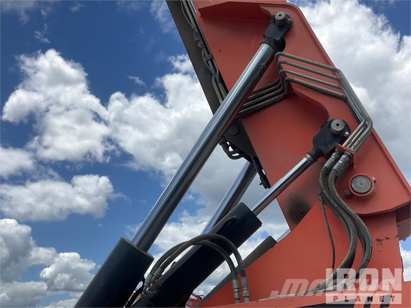 SkyTrak 10054 Telescopic handlers