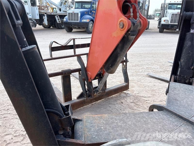 SkyTrak 10054 Telescopic handlers