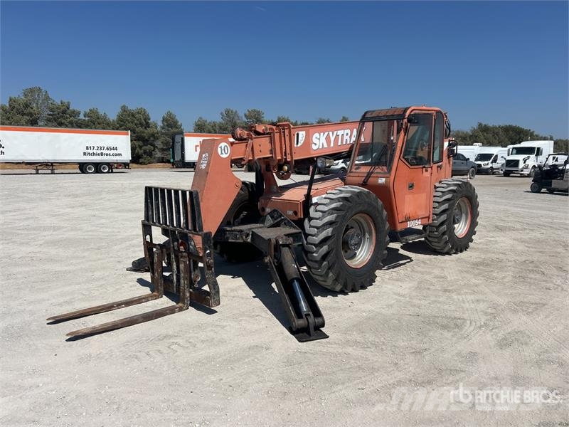 SkyTrak 10054 Telescopic handlers