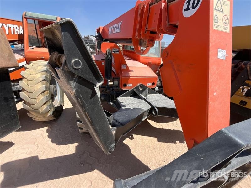 SkyTrak 10054 Telescopic handlers