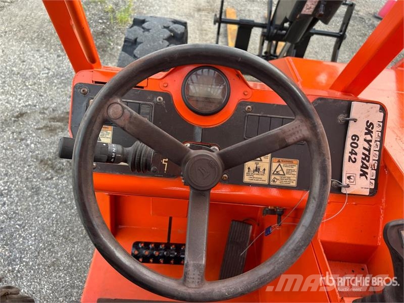 SkyTrak 6042 Teleskoplader