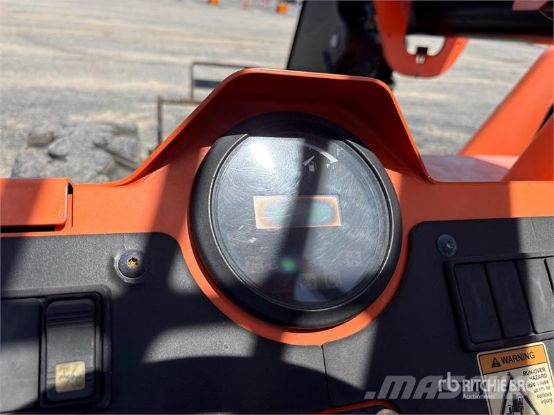 SkyTrak 8042 Telescopic handlers