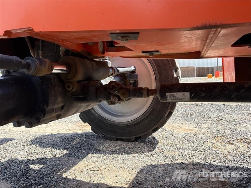 SkyTrak 8042 Telescopic handlers