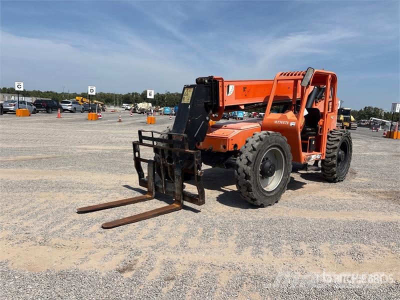 SkyTrak 8042 Telescopic handlers