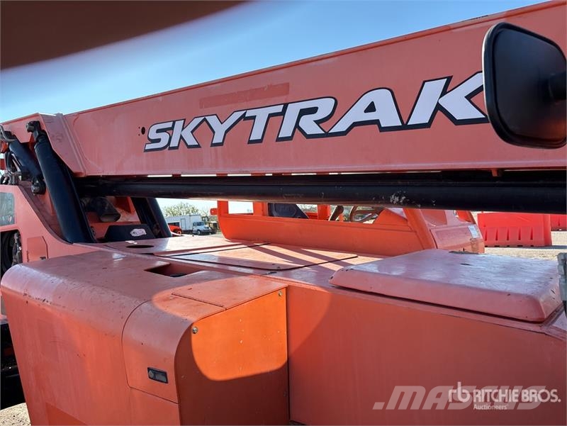 SkyTrak 8042 Teleskopski viličari