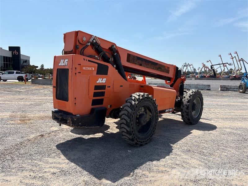 SkyTrak 8042 Telescopic handlers
