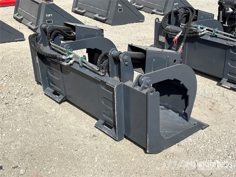  Skyway BSSHG-1720 68 in Skid Steer Grapple Bucket  Grijpers
