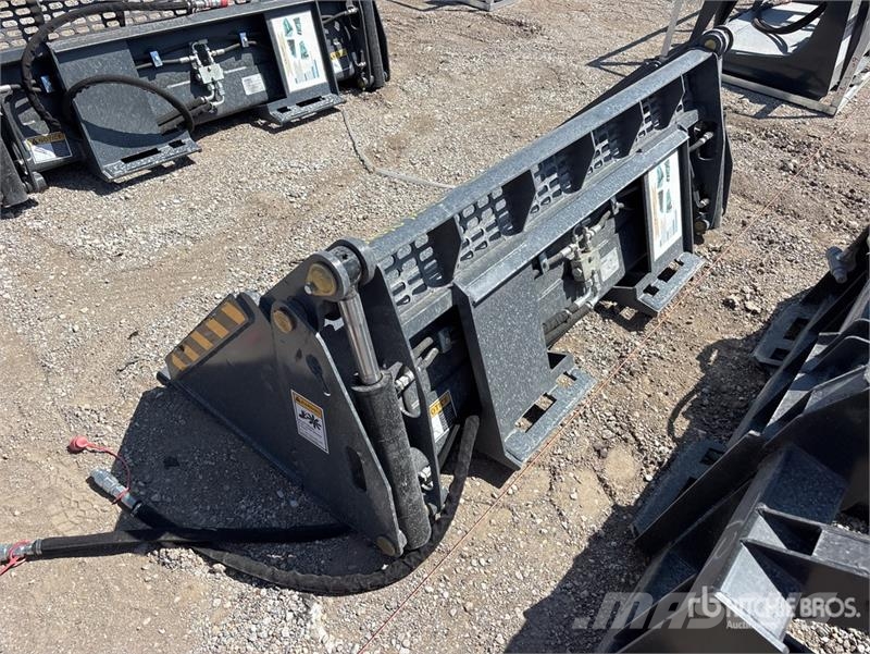 Skyway WBCT-4IN1 74 in Multi-Purpose Skid Steer Bu Godet