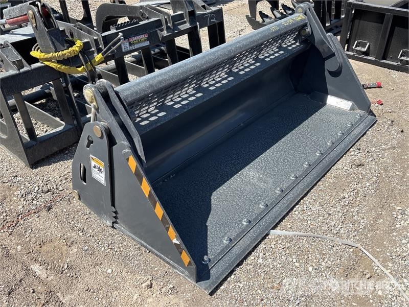 Skyway WBCT-4IN1 74 in Multi-Purpose Skid Steer Bu Godet