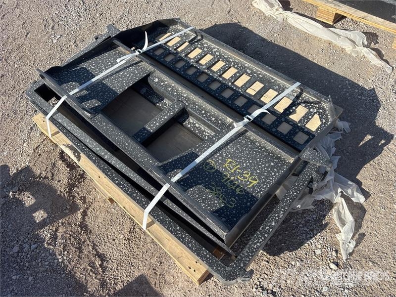 Skyway WSSBF-1150 45 in Skid Steer Forks (Unused) フォーク