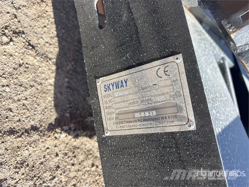 Skyway WSSBF-1150 45 in Skid Steer Forks (Unused) フォーク