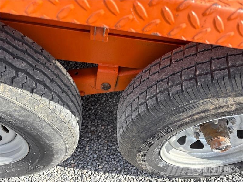 Snake DMP610-7K HD 10 ft T/A Dump Utility Trailer Bañera