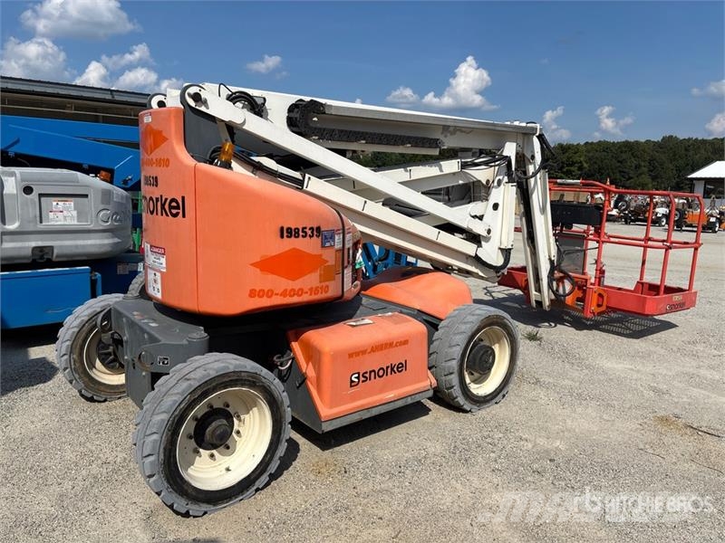 Snorkel A46JE 2WD Electric Articulating Boom Lift Articulated boom lifts
