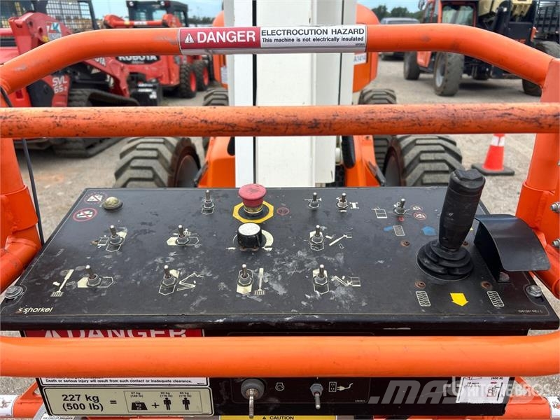 Snorkel A46JRT 2WD Diesel Articulating Boom Lift Iseliikuvad poomtõstukid