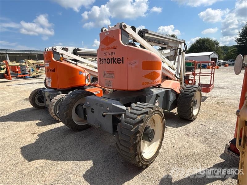Snorkel A46JRT 4WD Diesel Articulating Boom Lift 曲臂高空作業車