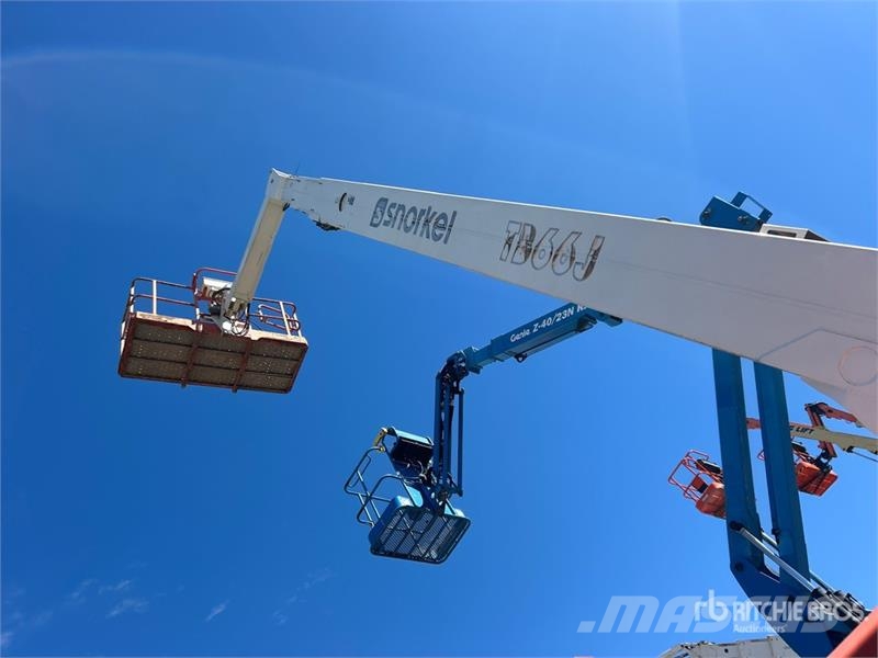 Snorkel TB66JCU 4WD Diesel Telescopic Boom Lift Nacelles télescopiques