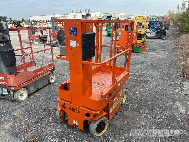 Snorkel TM12E Vertical Mast Lift Personenaufzüge