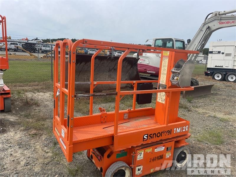 Snorkel TM12E Vertical Mast Lift Vertikaalsed mast tõstukid