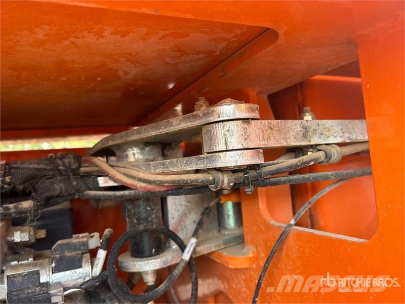 Snorkel TM12E Vertical Mast Lift Personenaufzüge