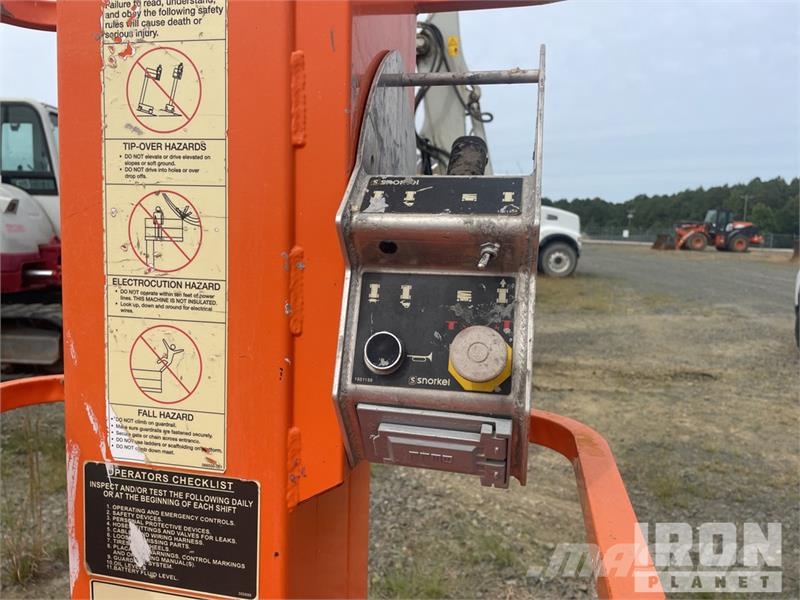 Snorkel TM12E Vertical Mast Lift Vertikaalsed mast tõstukid