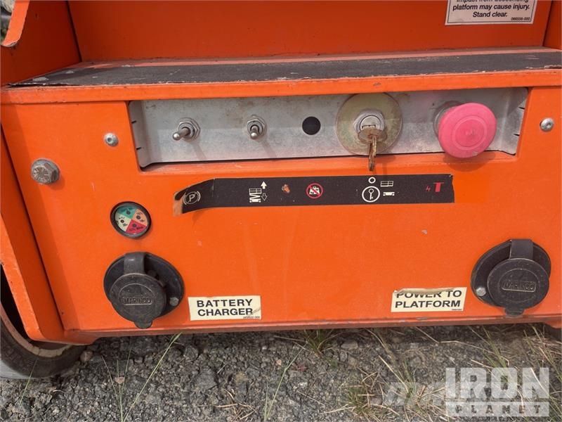 Snorkel TM12E Vertical Mast Lift Vertikaalsed mast tõstukid