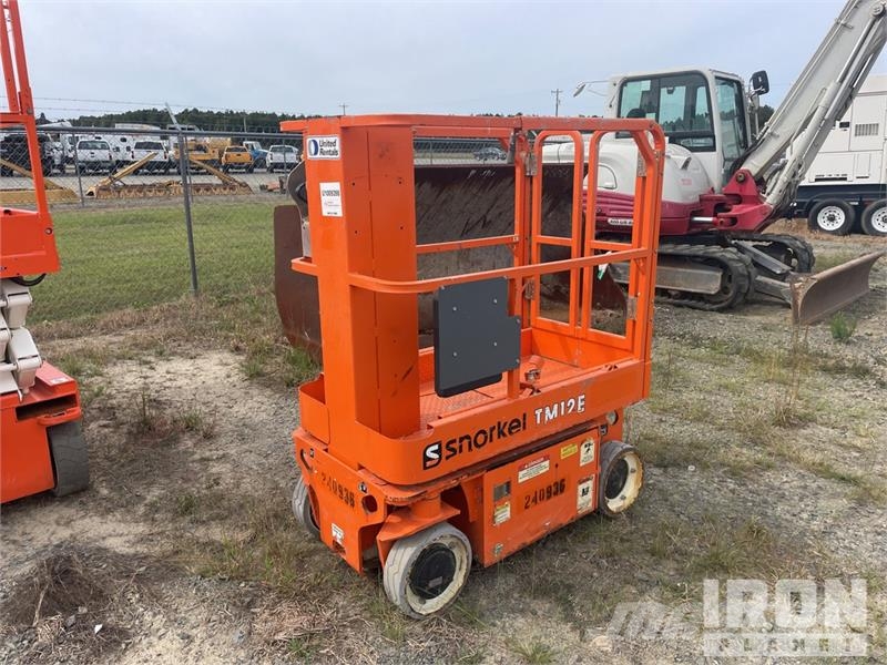 Snorkel TM12E Vertical Mast Lift Vertikaalsed mast tõstukid