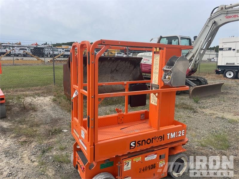 Snorkel TM12E Vertical Mast Lift Vertikaalsed mast tõstukid
