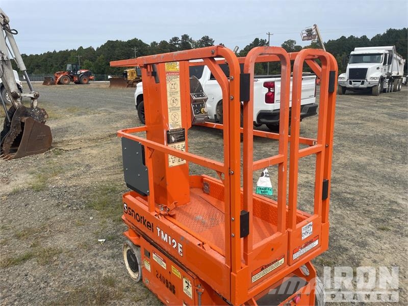 Snorkel TM12E Vertical Mast Lift Vertikaalsed mast tõstukid