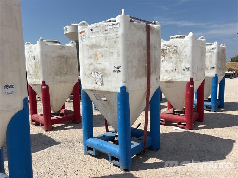 Snyder Flowmaster Plastic Hopper ماكينات زراعية - غير ذلك