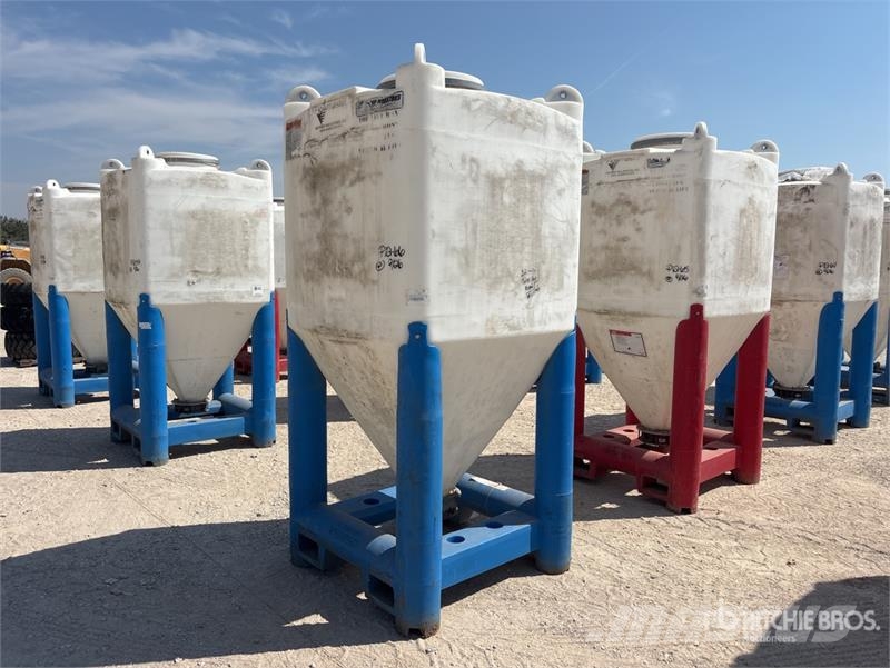 Snyder Flowmaster Plastic Hopper ماكينات زراعية - غير ذلك