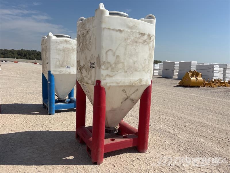 Snyder Flowmaster Plastic Hopper ماكينات زراعية - غير ذلك