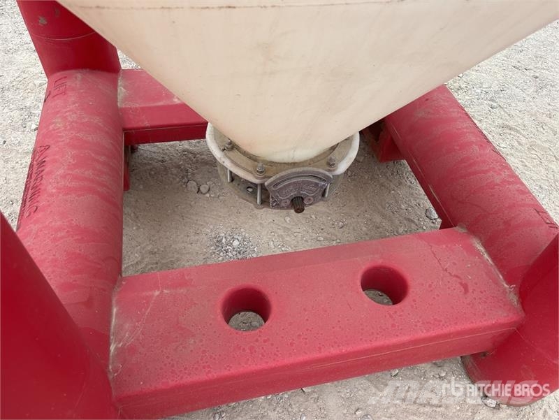 Snyder Flowmaster Plastic Hopper Otra maquinaria agrícola