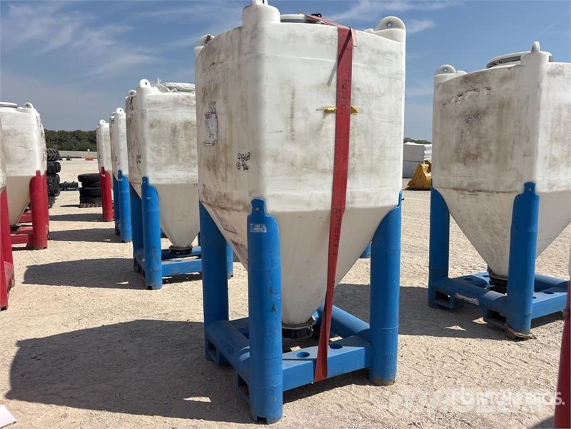 Snyder Flowmaster Plastic Hopper ماكينات زراعية - غير ذلك