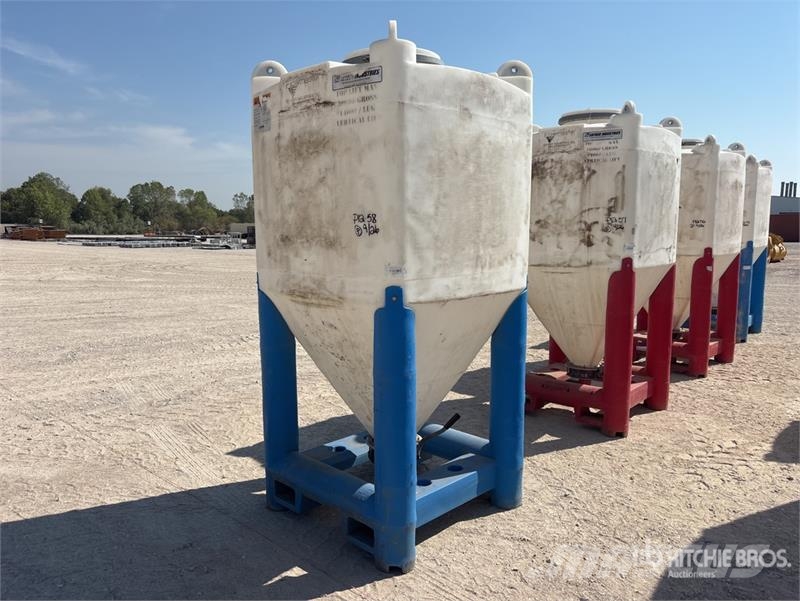 Snyder Flowmaster Plastic Hopper ماكينات زراعية - غير ذلك