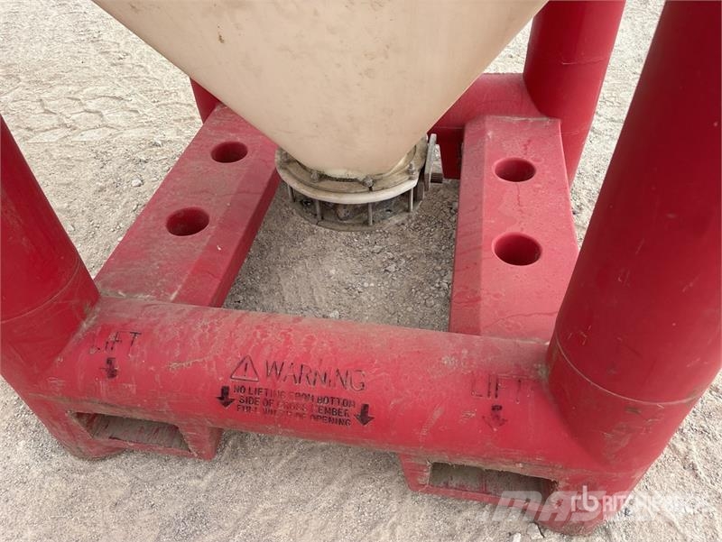 Snyder Flowmaster Plastic Hopper Otra maquinaria agrícola