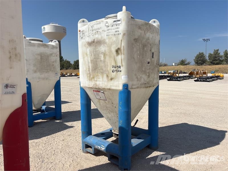 Snyder Flowmaster Plastic Hopper ماكينات زراعية - غير ذلك