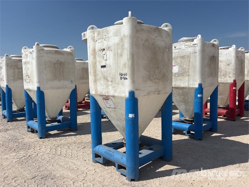 Snyder Flowmaster Plastic Hopper ماكينات زراعية - غير ذلك