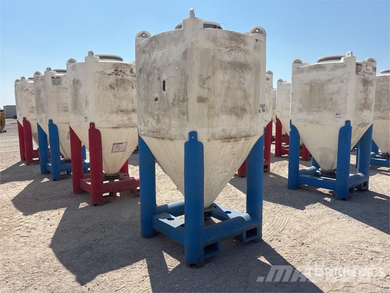 Snyder Flowmaster Plastic Hopper ماكينات زراعية - غير ذلك