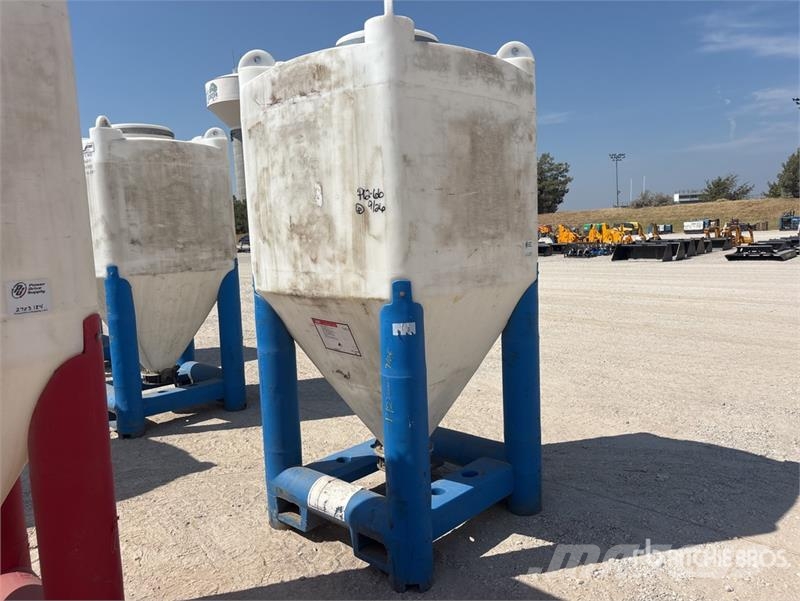Snyder Flowmaster Plastic Hopper ماكينات زراعية - غير ذلك