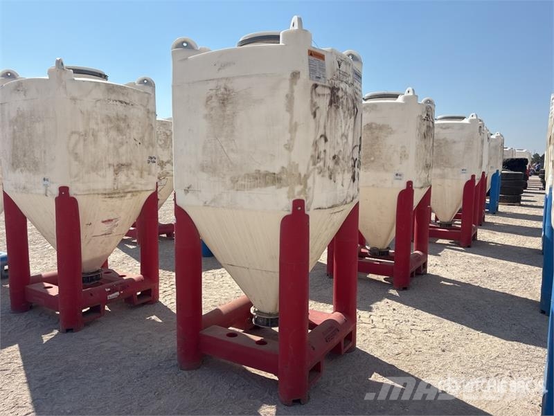 Snyder Flowmaster Plastic Hopper ماكينات زراعية - غير ذلك