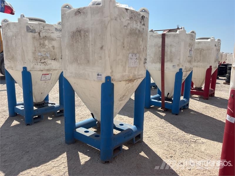 Snyder Flowmaster Plastic Hopper ماكينات زراعية - غير ذلك