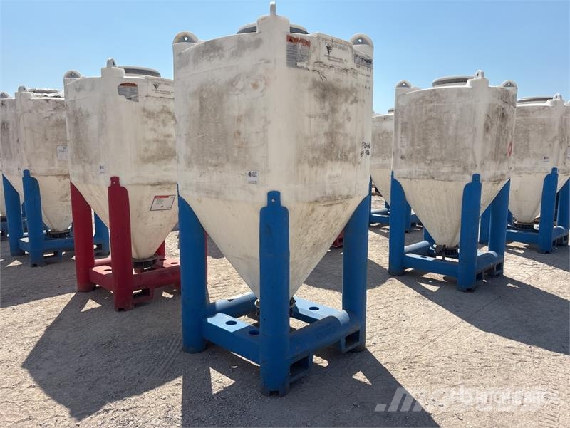 Snyder Flowmaster Plastic Hopper ماكينات زراعية - غير ذلك
