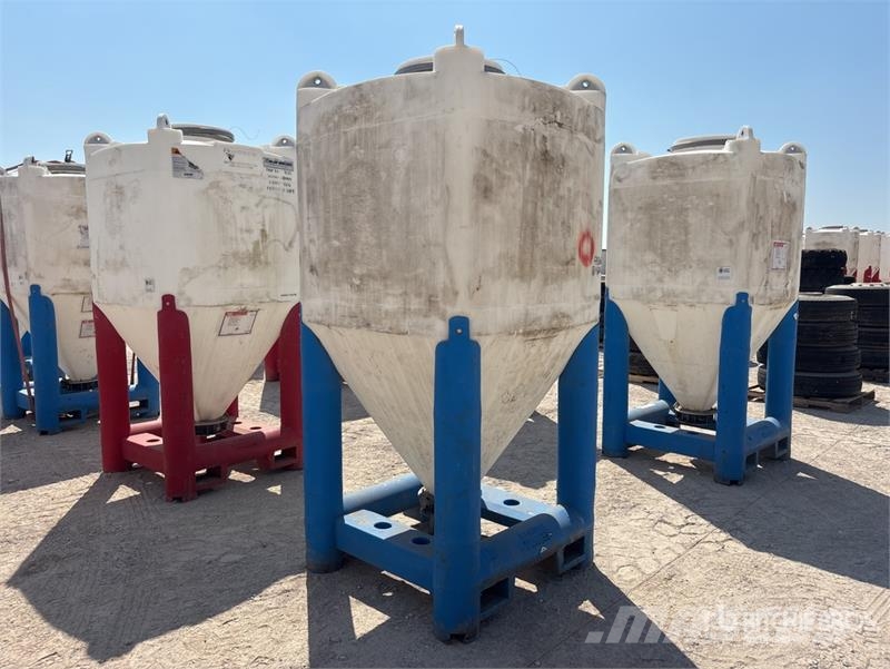 Snyder Flowmaster Plastic Hopper ماكينات زراعية - غير ذلك