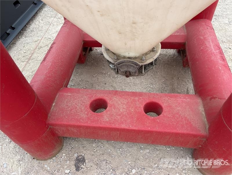 Snyder Flowmaster Plastic Hopper Otra maquinaria agrícola