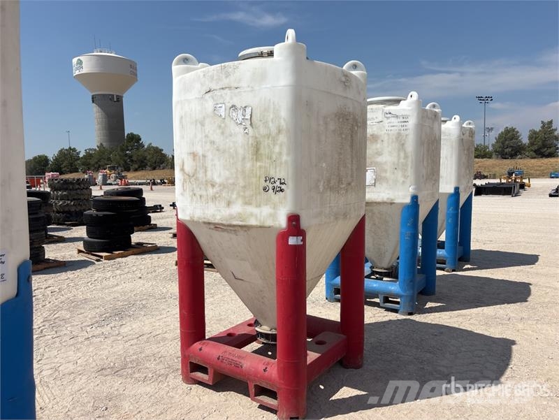 Snyder Flowmaster Plastic Hopper ماكينات زراعية - غير ذلك