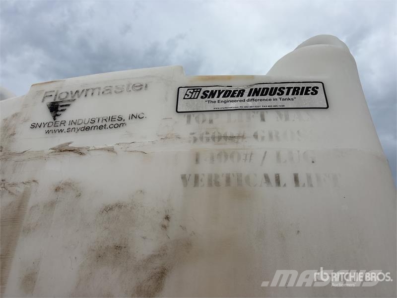 Snyder Flowmaster Plastic Hopper Otra maquinaria agrícola